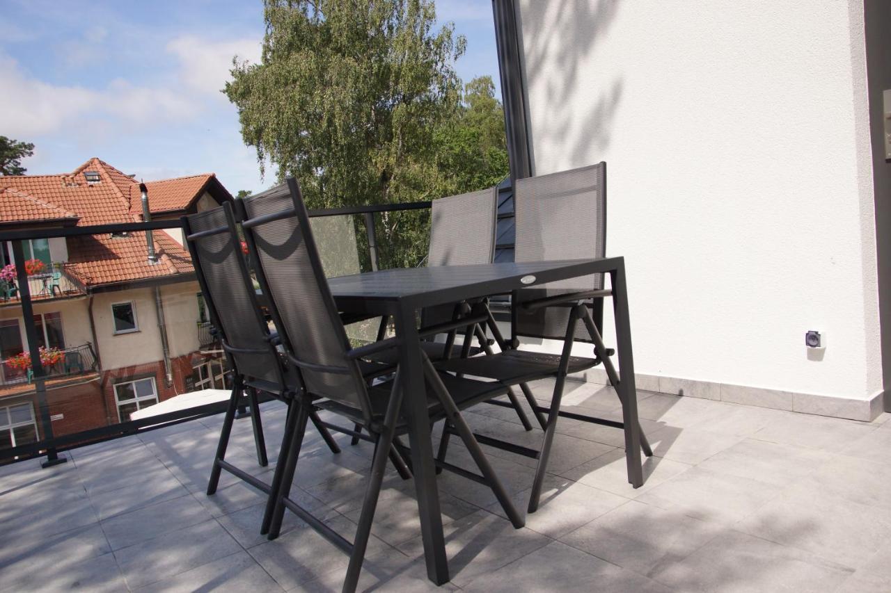 Apartament Grunwaldzka 105 Z Tarasem 5O M Do Plazy Pobierowo Bagian luar foto