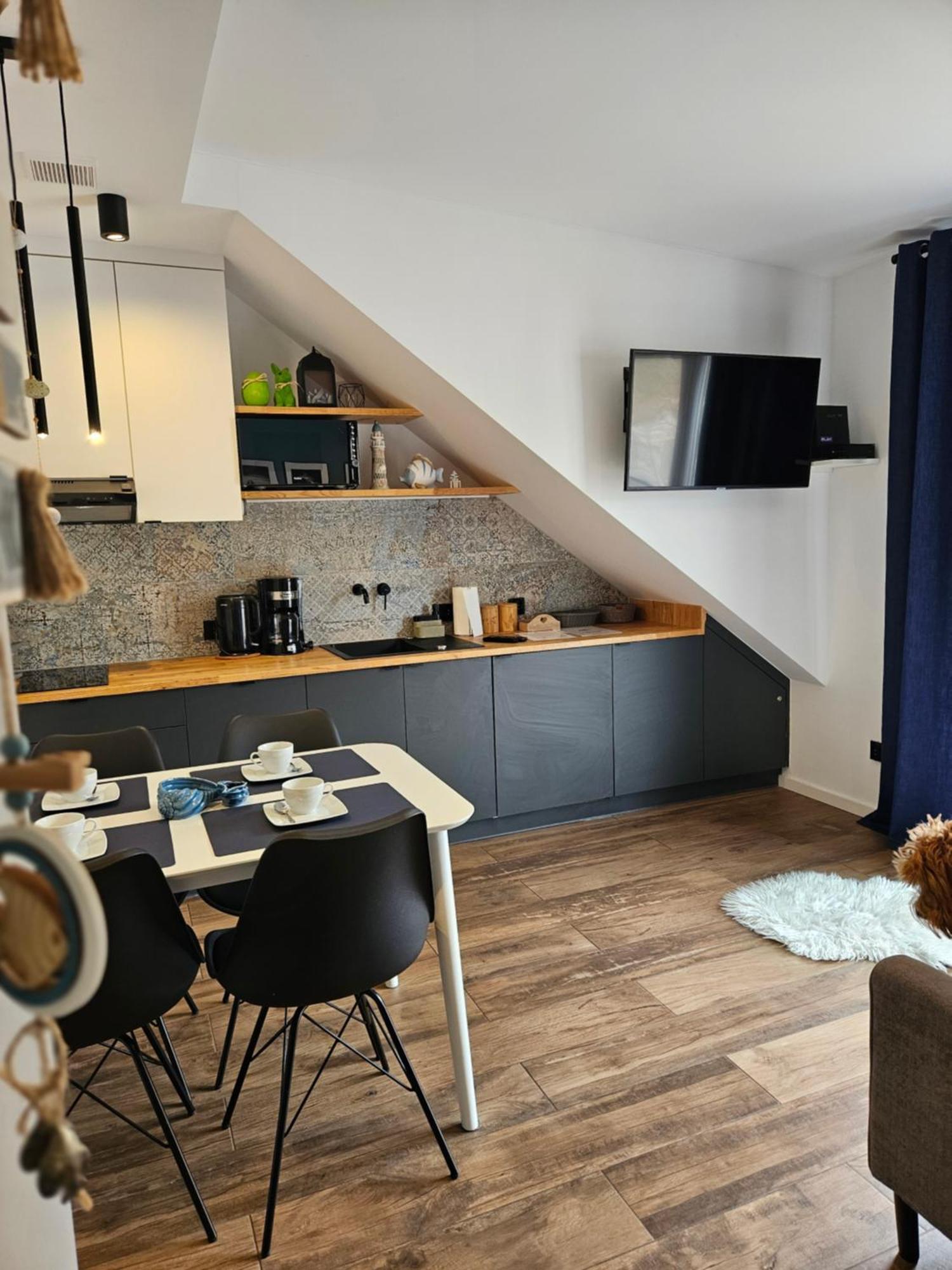 Apartament Grunwaldzka 105 Z Tarasem 5O M Do Plazy Pobierowo Bagian luar foto