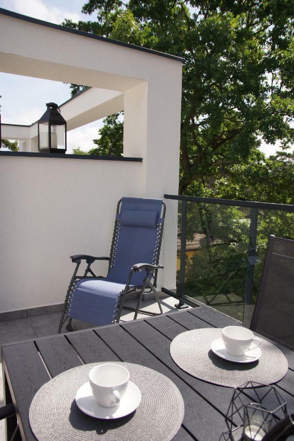 Apartament Grunwaldzka 105 Z Tarasem 5O M Do Plazy Pobierowo Bagian luar foto